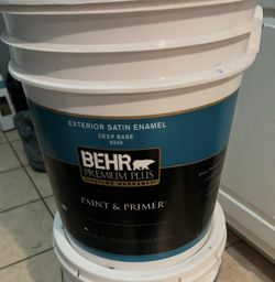 Behr 5 gallon Paint