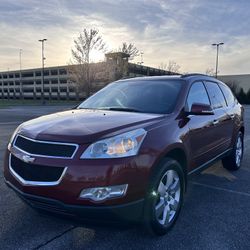 2011 Chevy Traverse LT