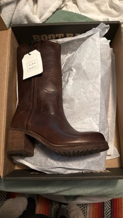 Brand New Boots Size 7.5 