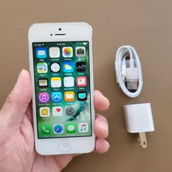iPhone 5 - GSM UNLOCKED - Like New