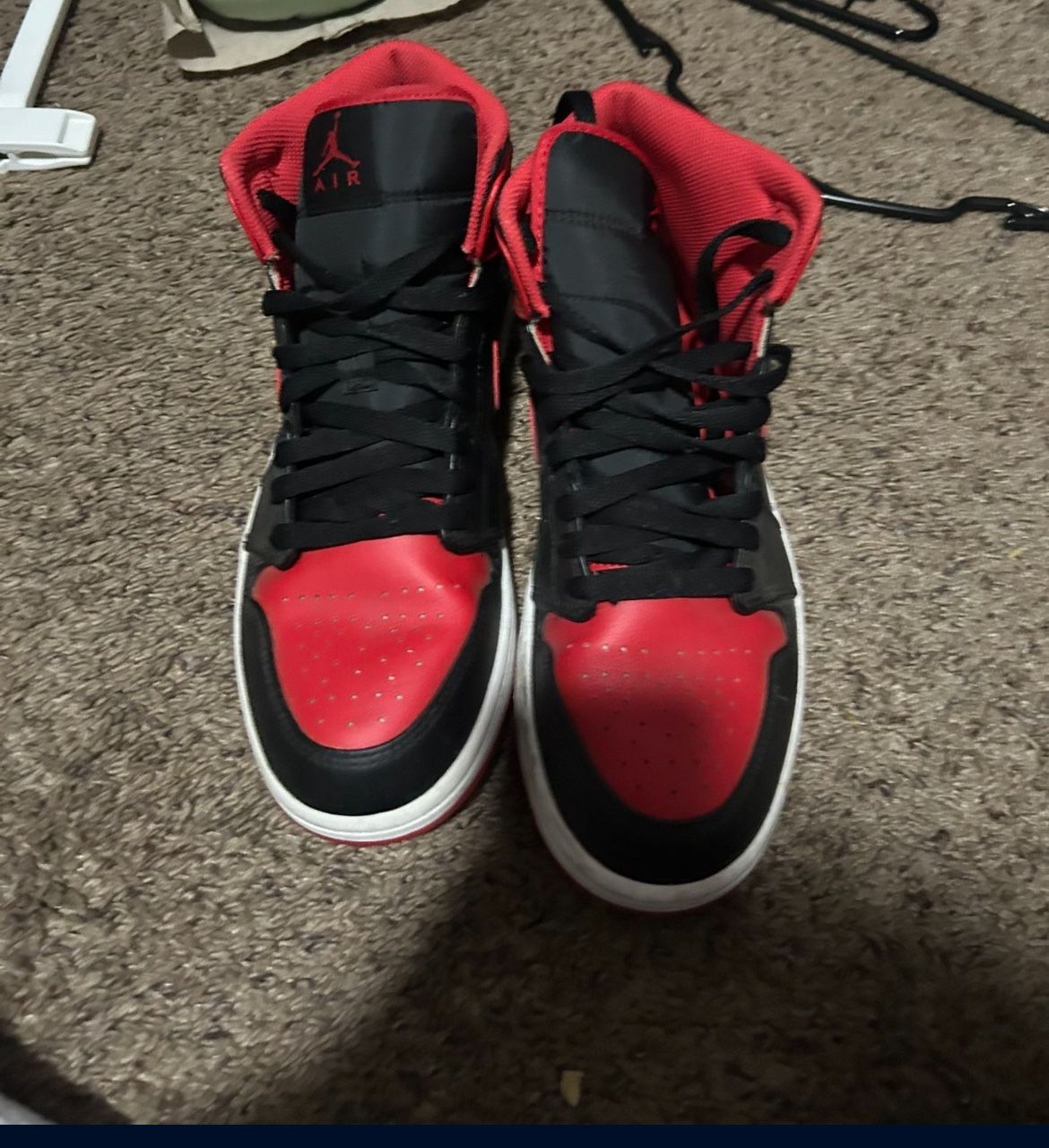 Jordan 1 Mid