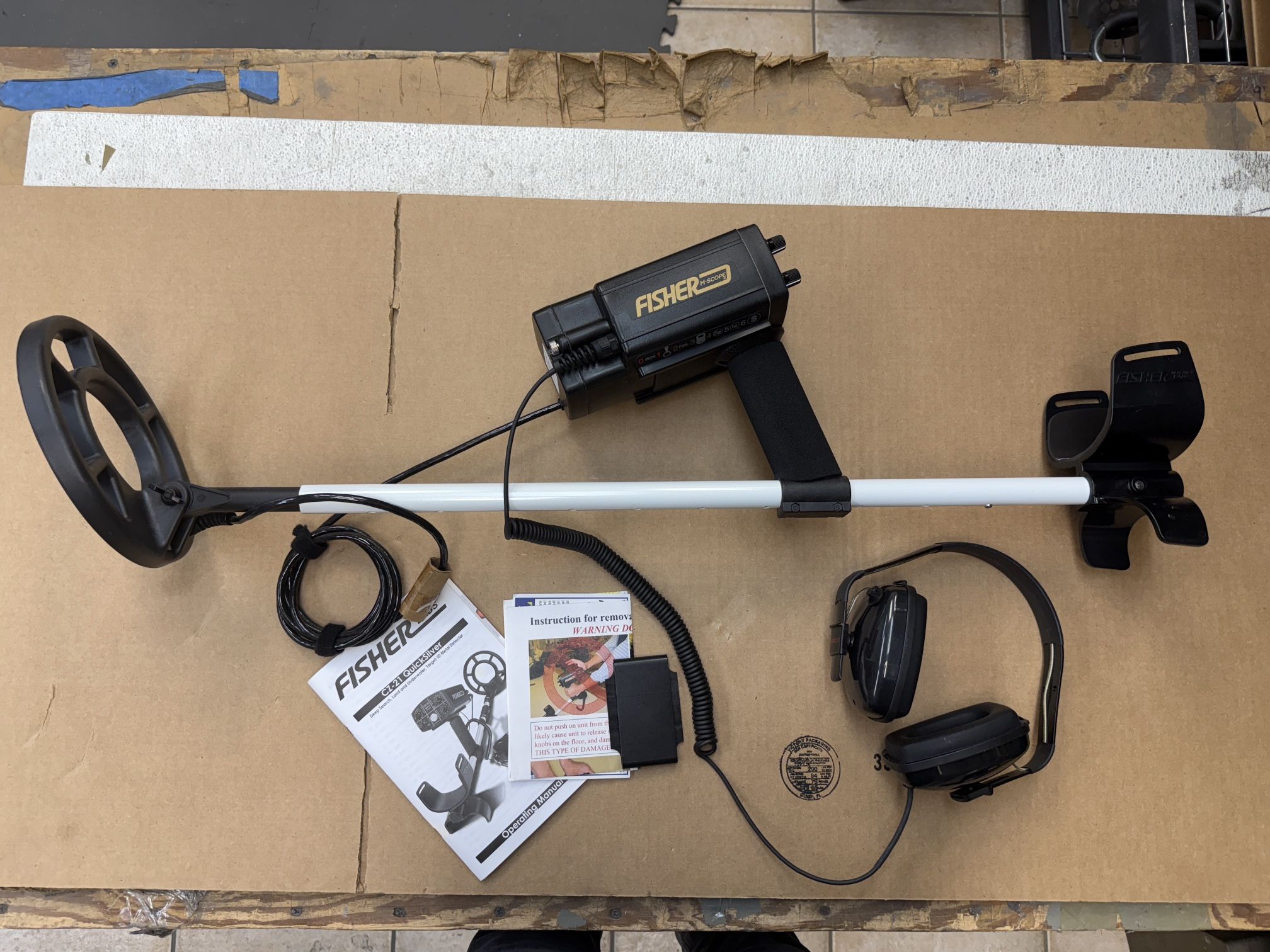 Fisher CZ-21 Metal Detector - In New Condition