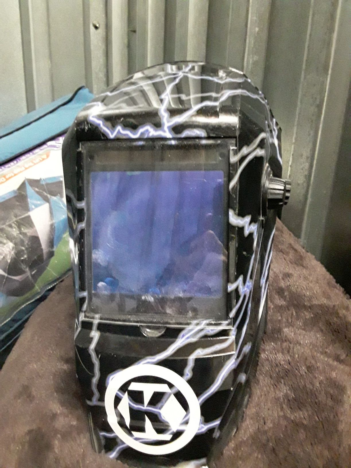 Kobalt Auto Darkening Variable Shade Hydrographic Welding Helmet for