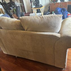 Free Couch Can Deliver 