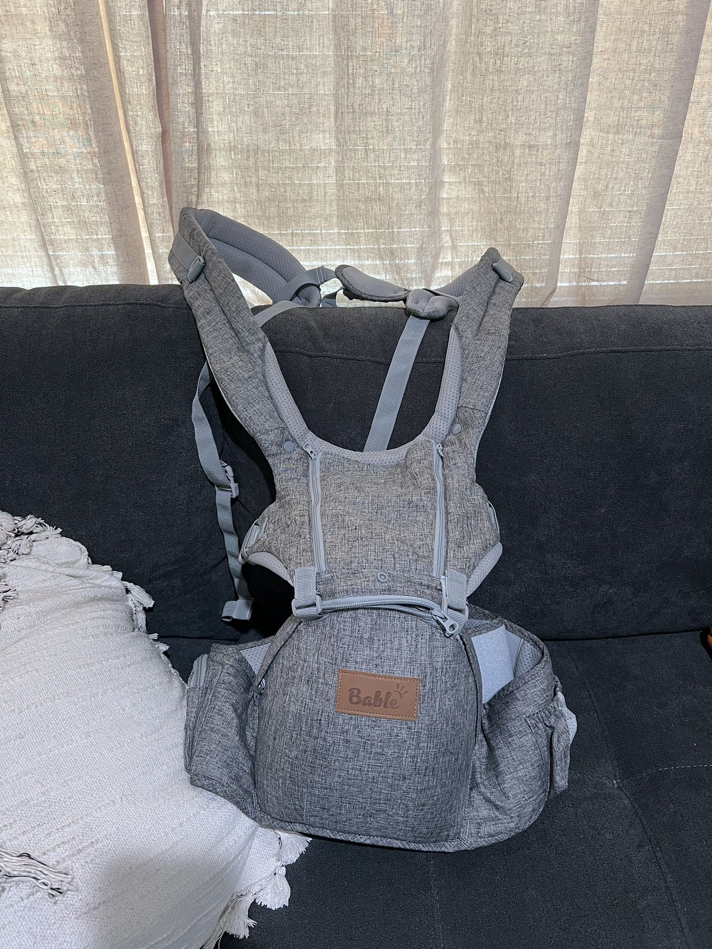 Baby Carrier With Hip Seat 