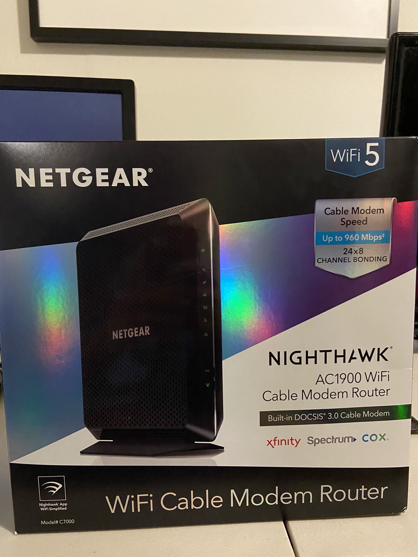 Netgear Nighthawk AC1900 wifi cable modem router