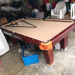 Pool table
