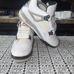 Air Jordan 4 White Cement Retro OG Size 7Y Grey 2016 REALLY CLEAN, USED