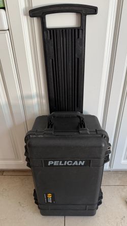 Pelican 1510 Protector Carry-On Rolling Case, No Foam Preowned, Great Shape, No Issue Exterior: 22" x 13.81" x 9" (55.88 x 35.08 x 22.86 cm) Local Pic