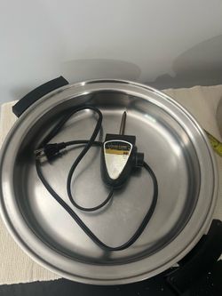Liquid core electric skillet