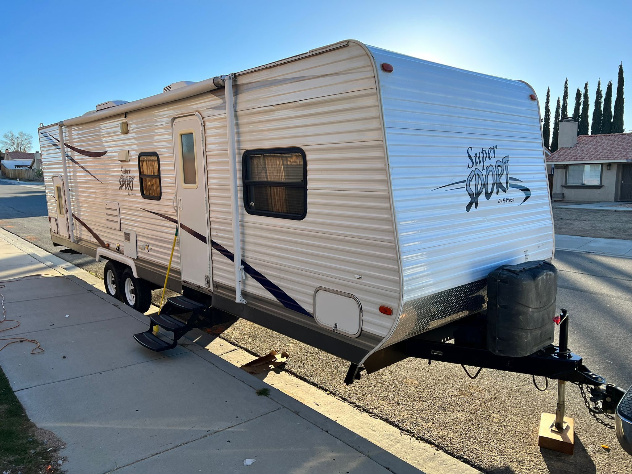 2011 Super Sport Travel Trailer In Victorville Ca for Sale in Fontana