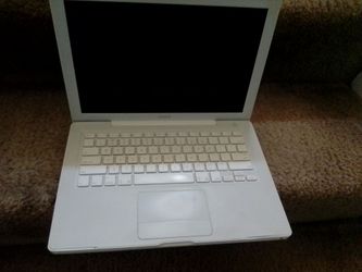 APPLE  LAPTOP