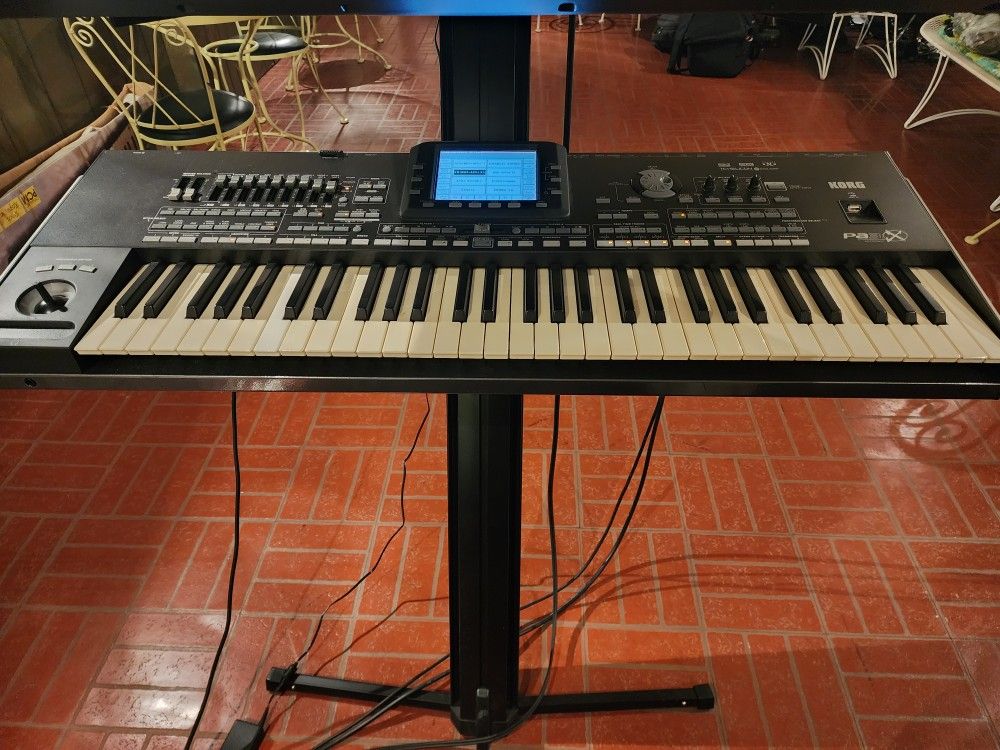 Korg PA 3X Arranger.
