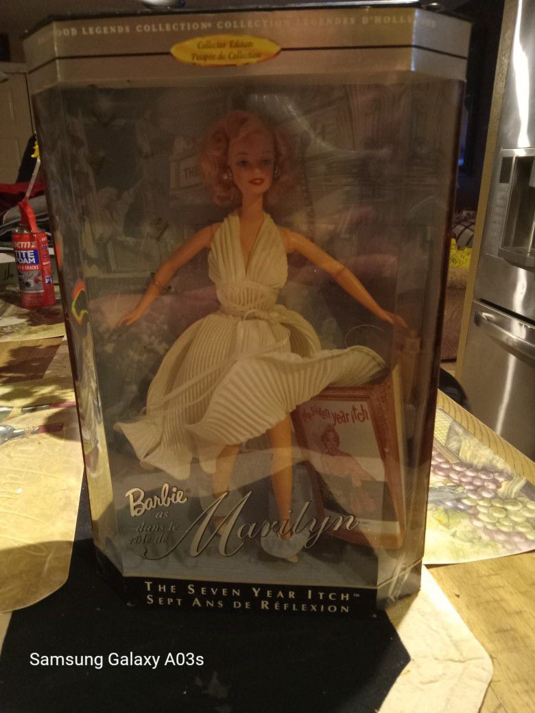 Marilyn Monroe Barbie Collectibes
