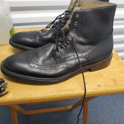 Banana Republic men's black leather wingtip brogue boots size 12