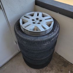 Wheels 5 x 114.3mm (5x4.5") Stock tire size is 225/55R17