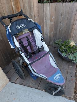 Free BOB running stroller - missing strap