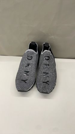DKNY shoes. Item No 182 (Shopgoodwill)