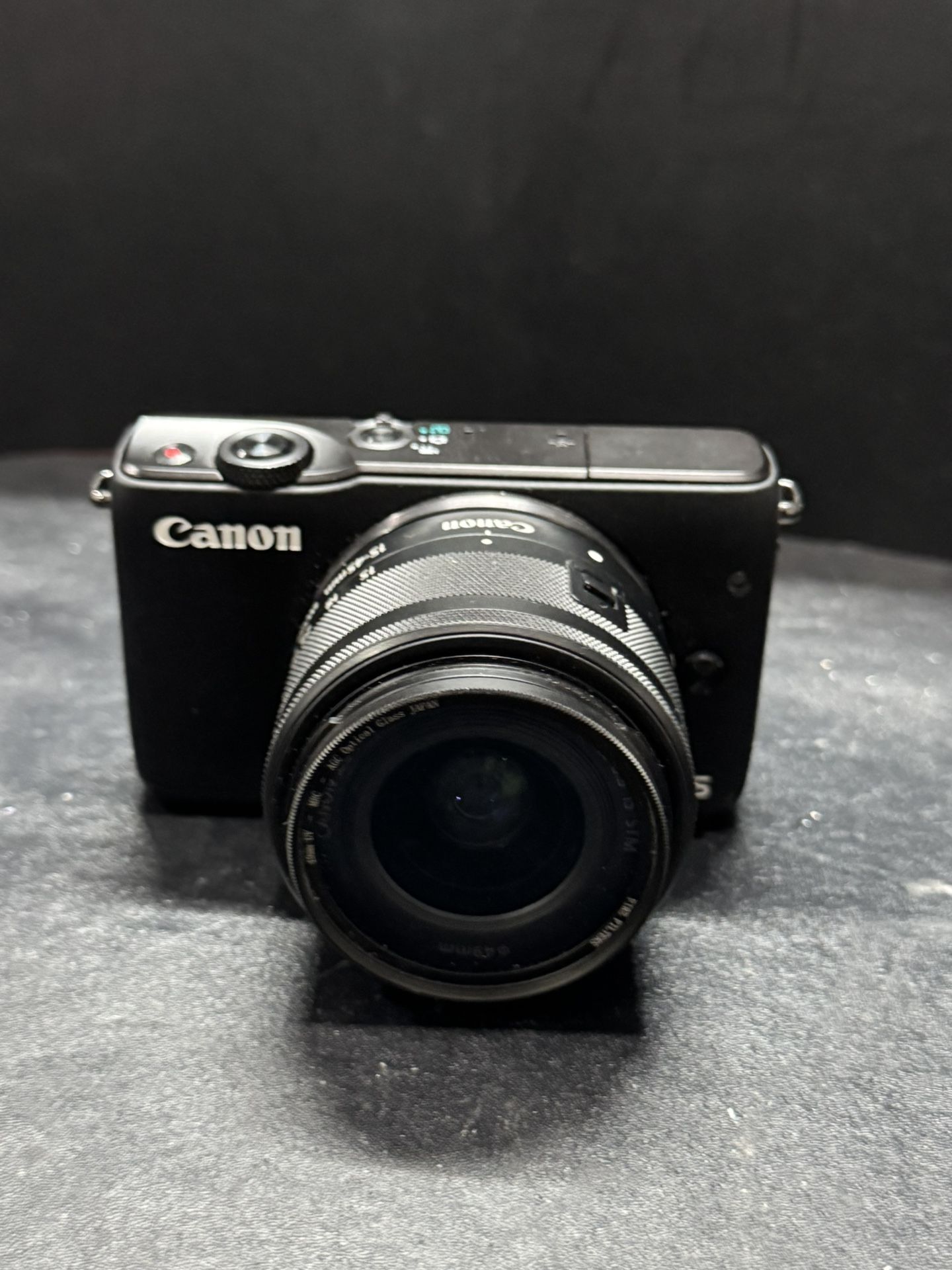 Canon EOS M10 Mirrorless Camera Kit with EF-M 15-45mm Image Stabilization STM Lens Kit