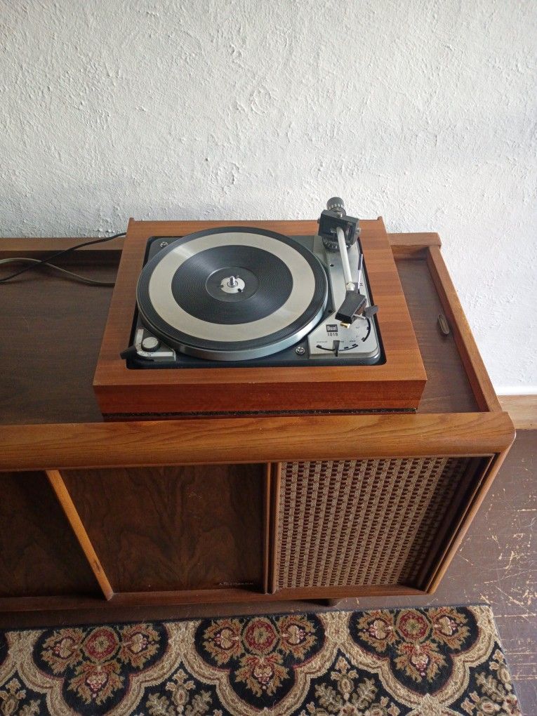 Duel 1019 Turntable Everything Working