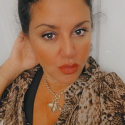 Bee NECKLACE & EARRING SET