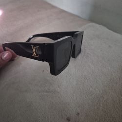 Louis Vuitton Glasses 