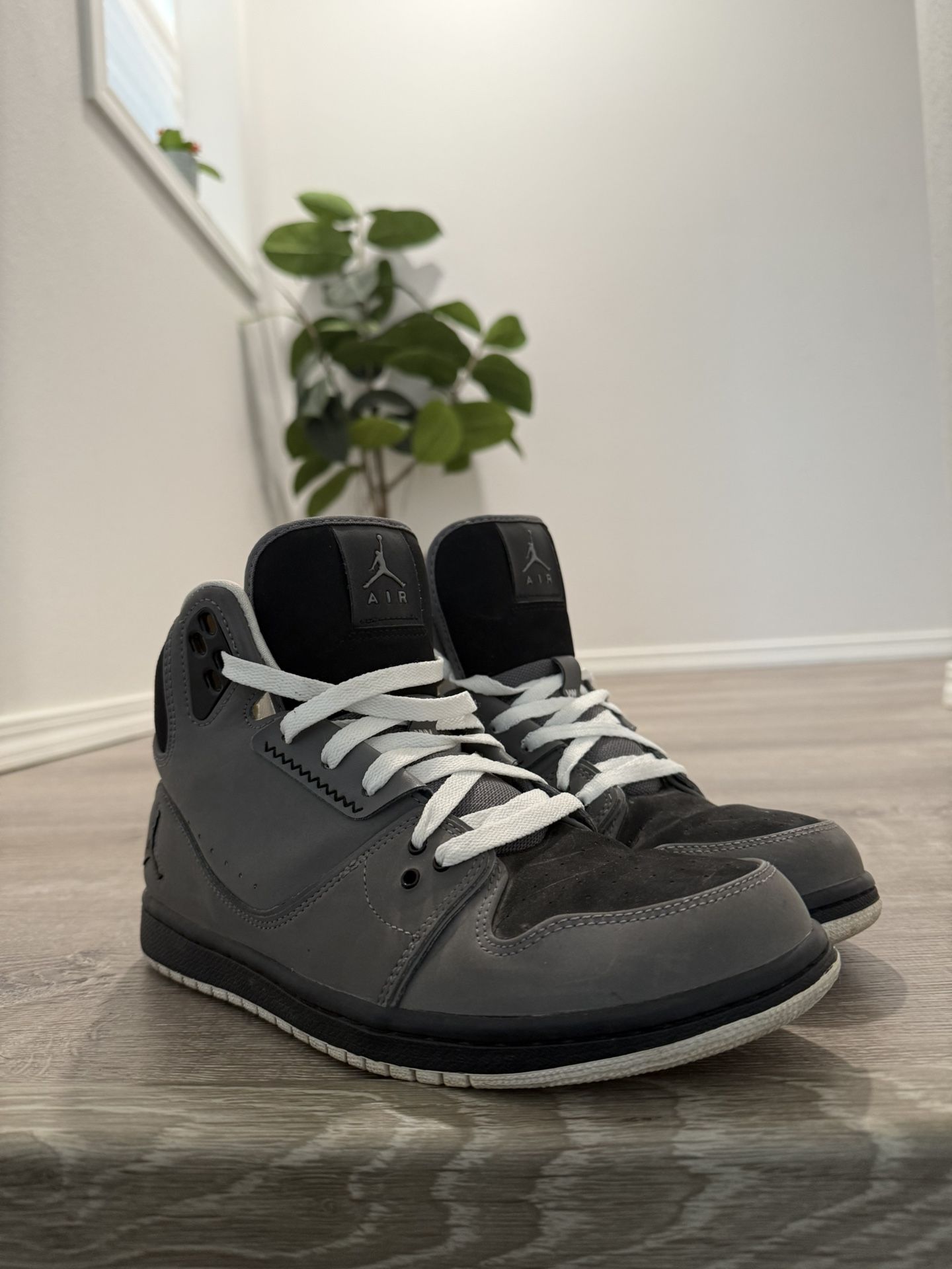 Jordan Men's Grey Trainers 8.5