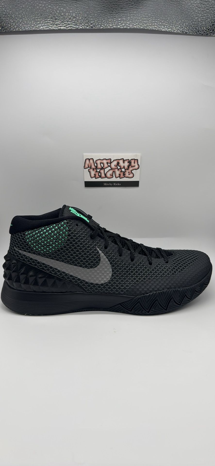 Nike Kyrie 1 Driveway Sz. 10