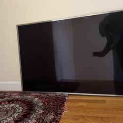 Samsung 65” Smart TV – 4K – Works Great – $200