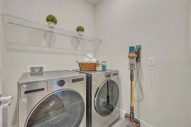 LG AI Washer and Dryer Combo