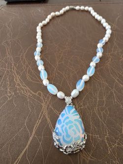 Moonstone and freshwater pearls Necklace