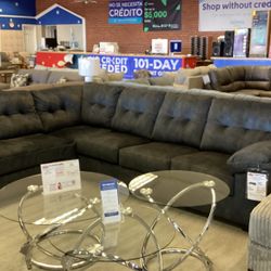 Accrington 2pc Sectional with Chaise