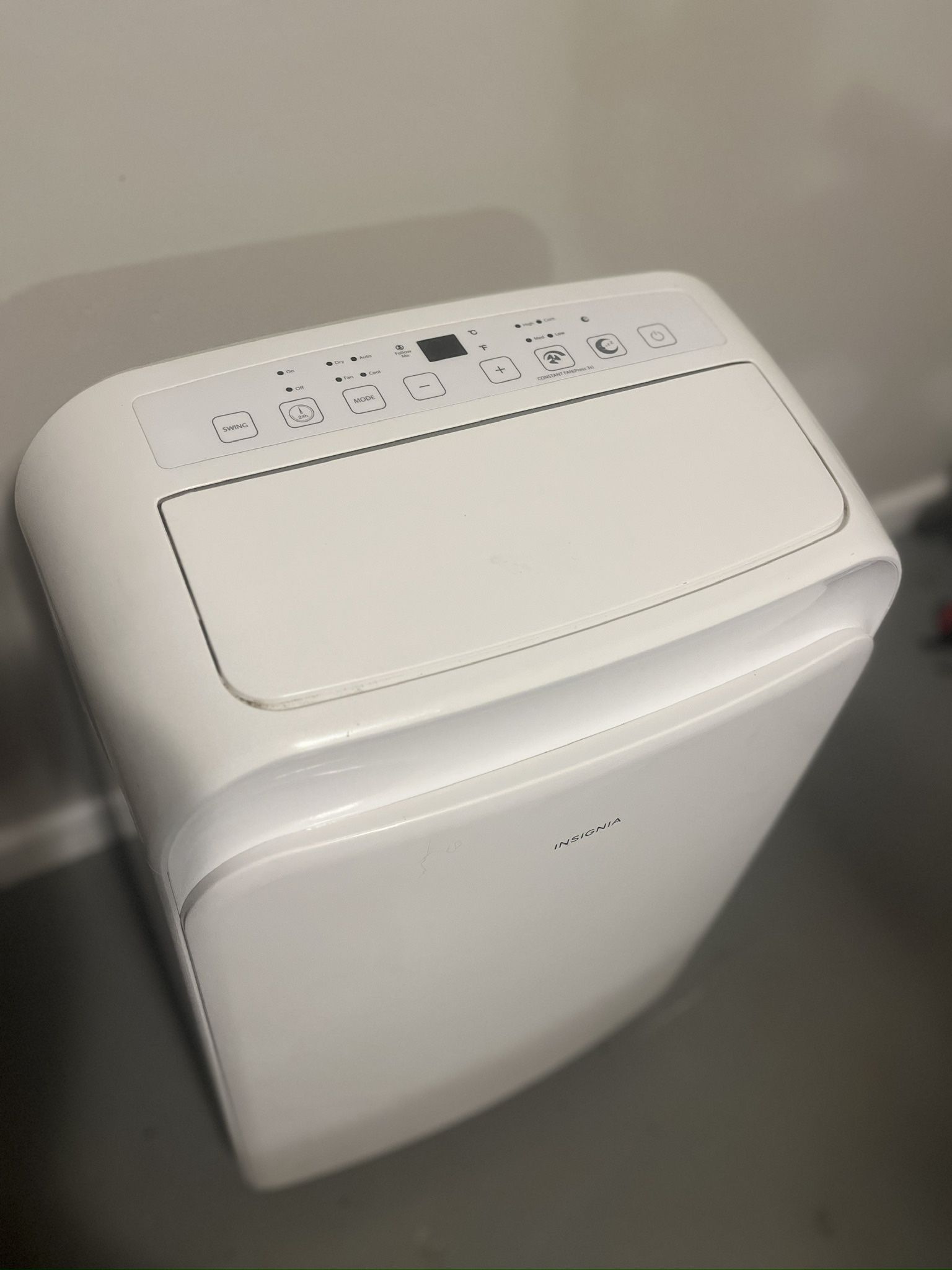 Insignia™ - 350 Sq. Ft. Portable Air Conditioner