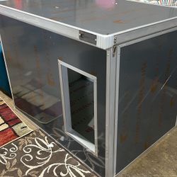 Dog House 