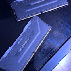 2 x 8GB RAM Sticks