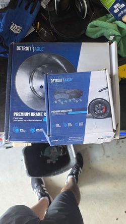Scion tc brake rotors and pads NEW