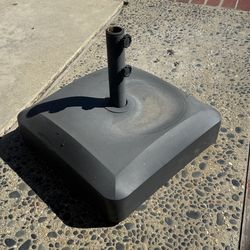 Patio Umbrella STAND Water Base Just add water for weight.  Has wheels for easy moving.