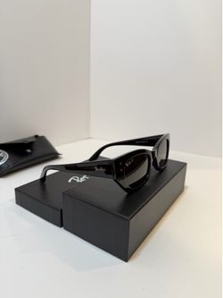 Ray-Ban Polarized Sunglasses Black Rectangular Frame