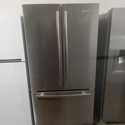 Jenn-Air Bottom Freezer Pull Out Stainless Steel Refrigerator Water And Ice Inside Price To Sell