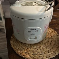 Aroma Rice Cooker