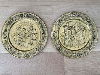 Vintage 1950’s Made In England Brass Relief Pub Scene Plate Set