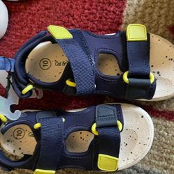 Cat and Jack Sandals For Boy Size 10