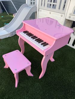 Kids, pink piano