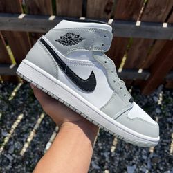 Jordan 1 Mid Light Smoke Grey (Size 8.5, 9, 9.5, 10.5, 11)
