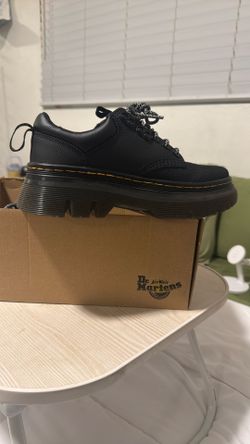DOC MARTENS