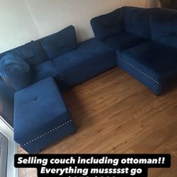 Blue Sectional Couch With Ottomon