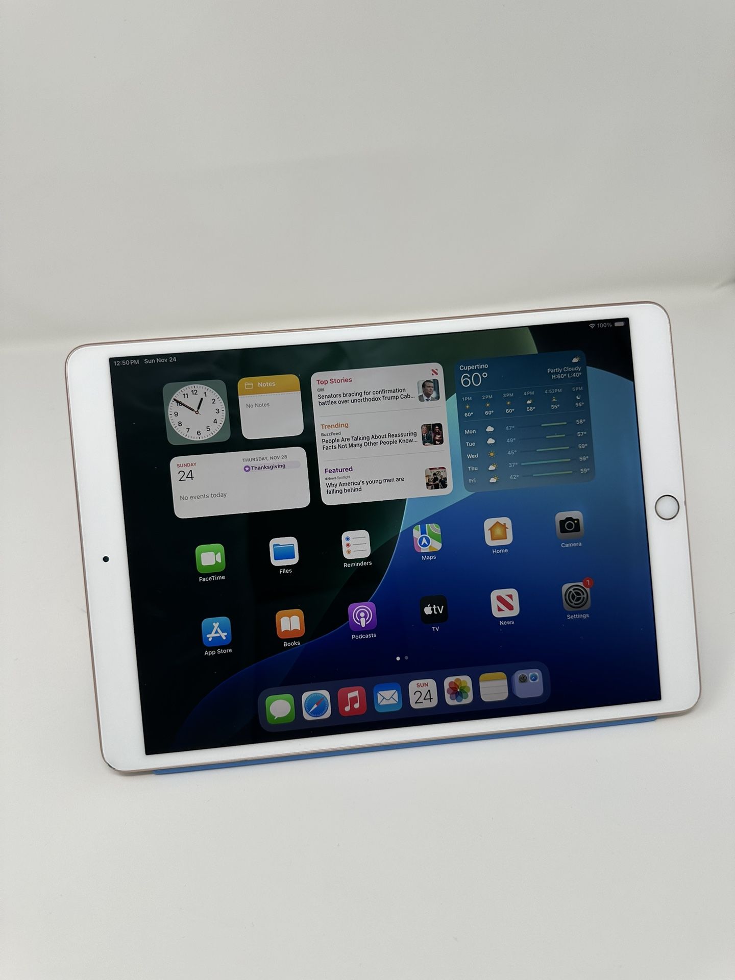 Apple iPad Air (3rd Generation) – 64GB, Wi-Fi, Gold