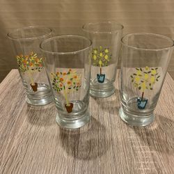Like new 4 Juice Glasses 