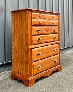 Broyhill Hardwood Dresser (High Value)