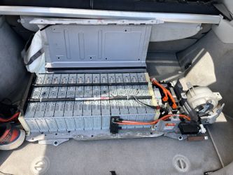 Toyota Prius Hybrid Battery Pack - For Parts / Core Exchange Only